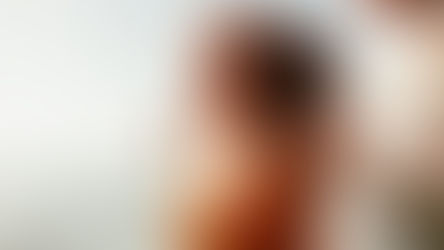 Riane Mascarenhas lança clipe em parceria com Marvin Pereira para canção “Pés Descalços”