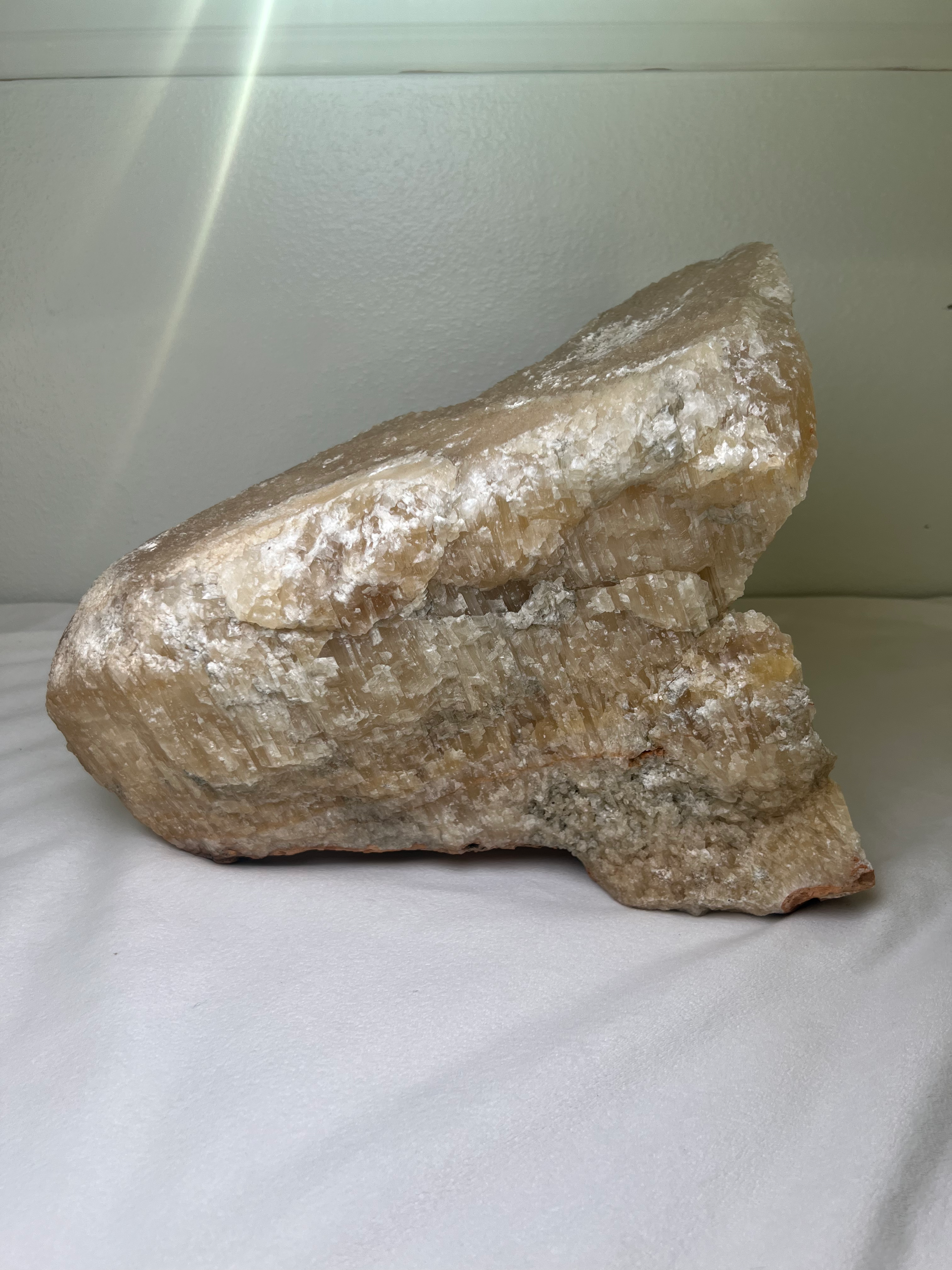 Honey calcite 43.6 pounds