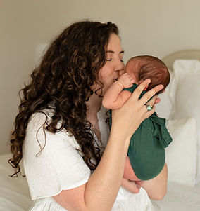 PhillipsNewborn-37_(2).jpg