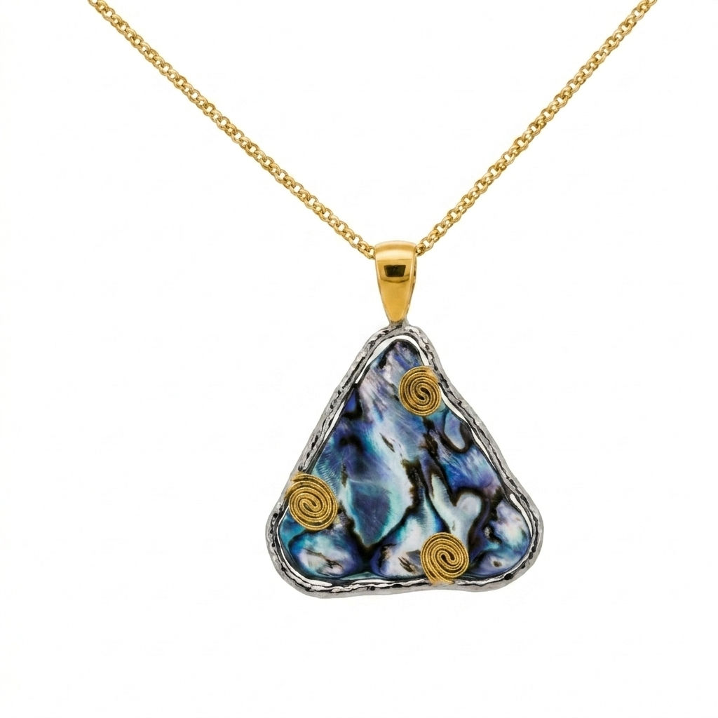 Mystic Triangle prívesok s morskou perleťou Abalone Paua zlatými špirálami