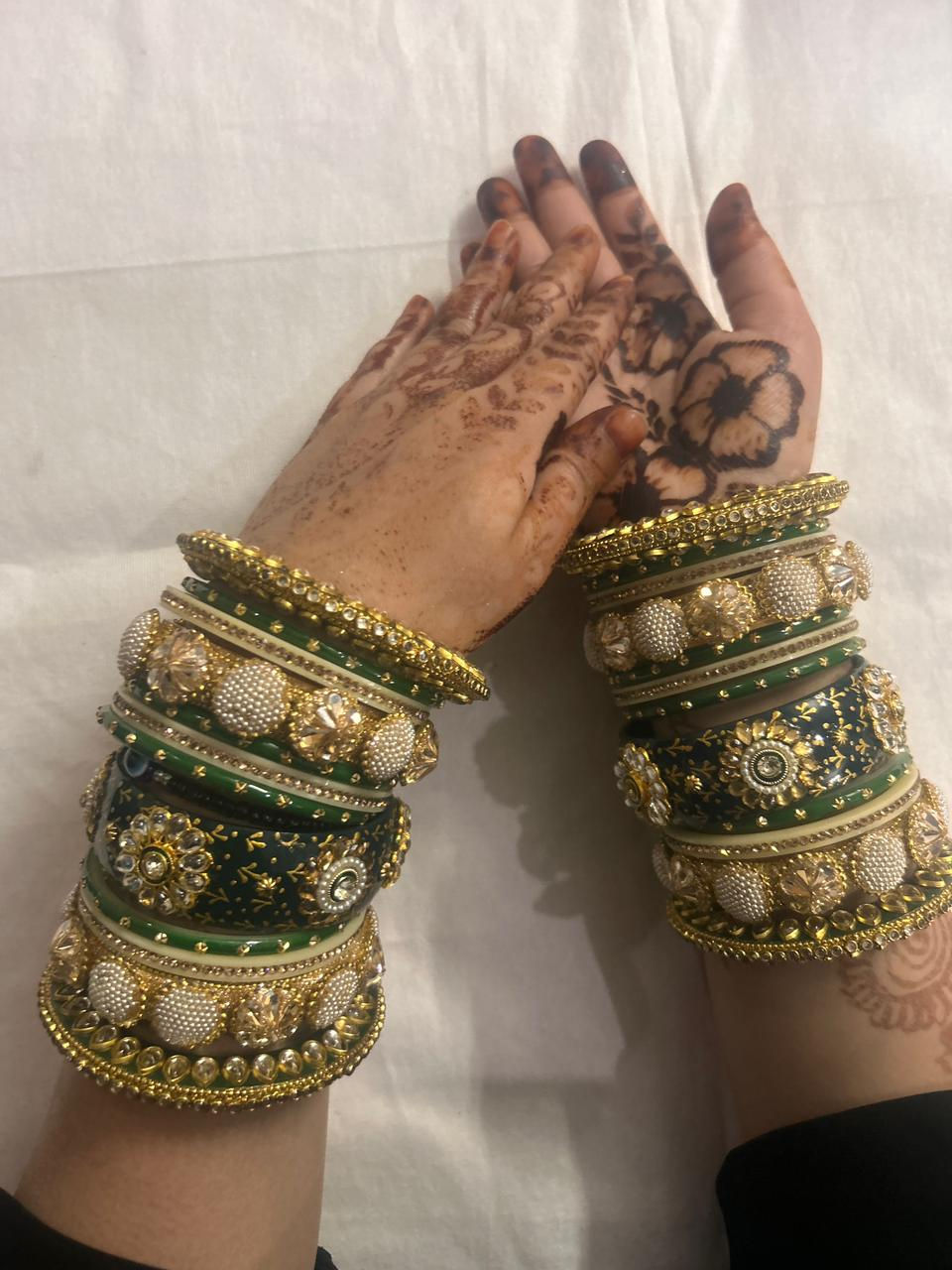 Thumbnail: Green Bridal Chura Set (Size 2.8) – Traditional Wedding Bangles for Brides