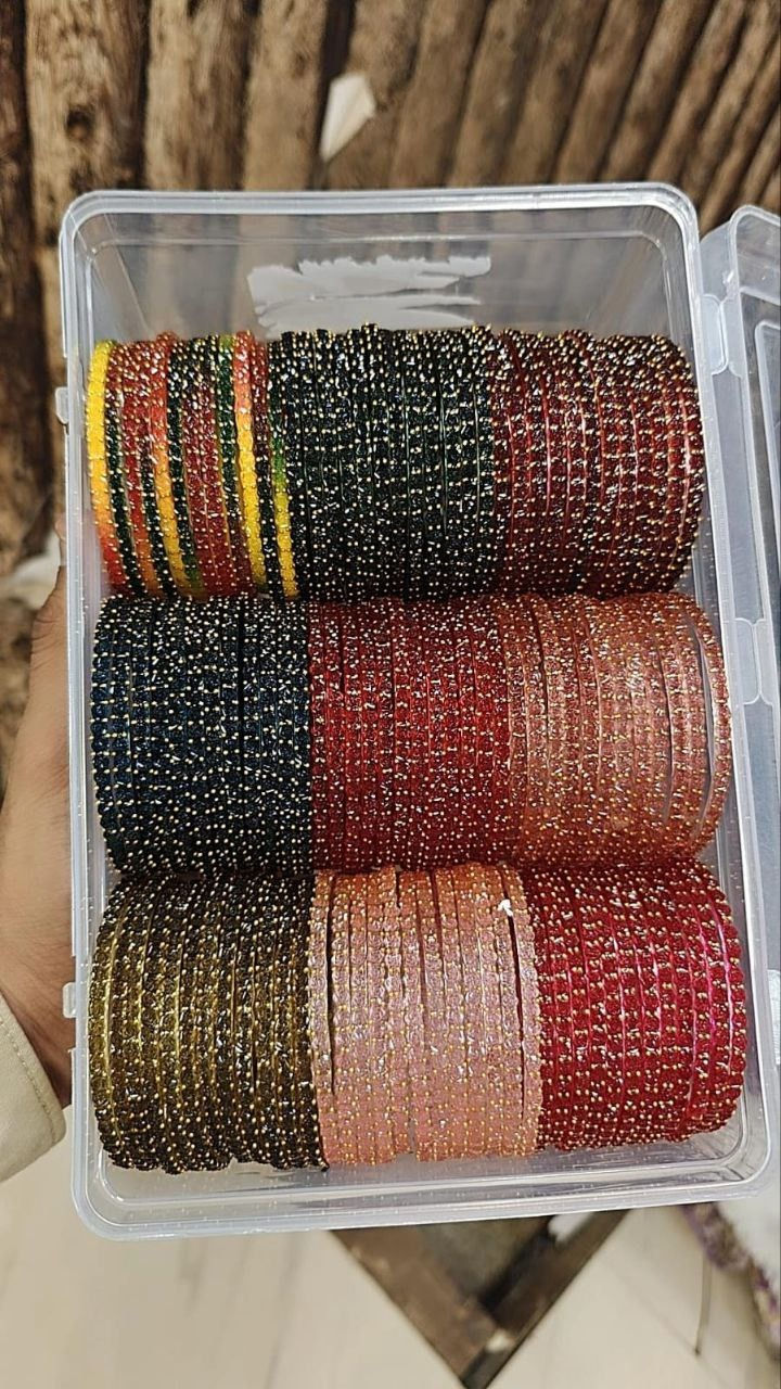 Thumbnail: GLASS BANGLES WITH BEAUTIFUL 9 DIFFERENT COLOURS COMBO BOX