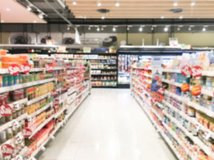 borroso-abstracto-supermercado_74190-440