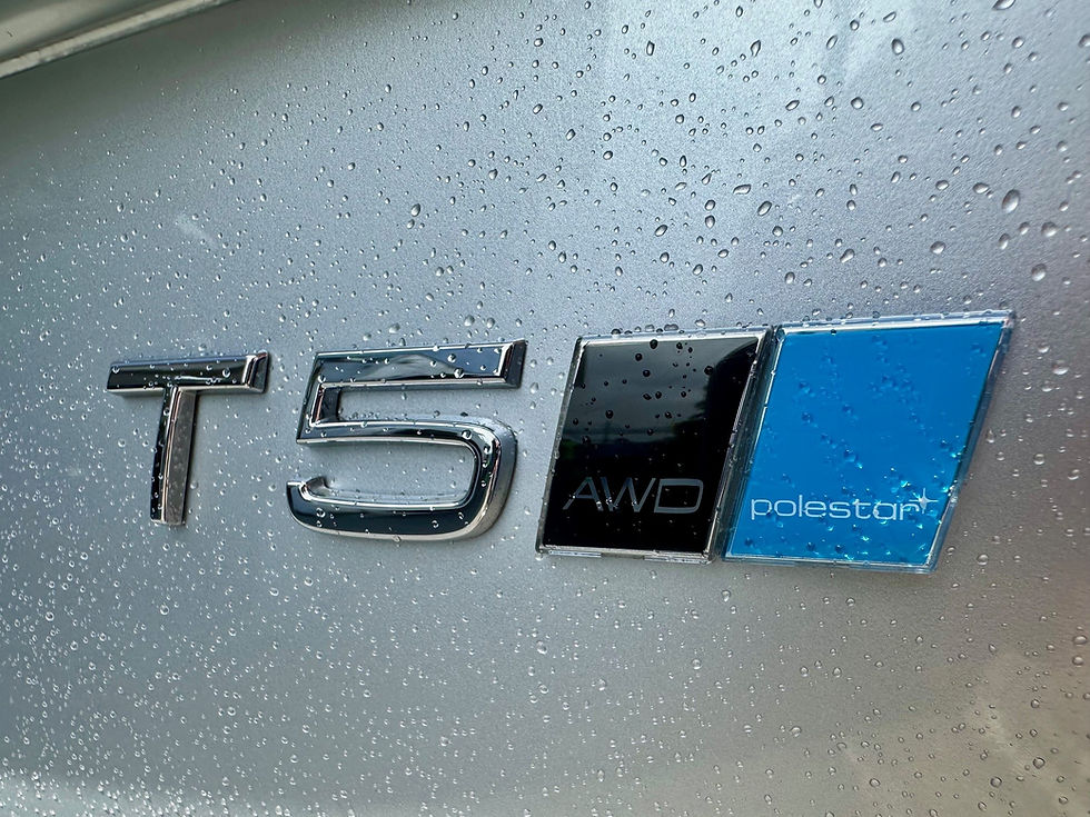 Miniatura: Volvo XC90 T5 Momentum
