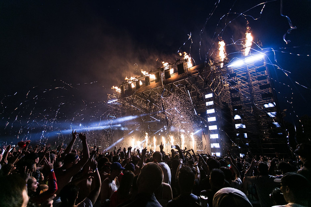 Rolling Loud is one of the coolest rap and hip-hop festivals in America.