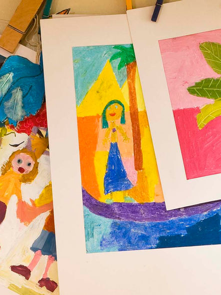 Painting activities with Bonnie Heitzinger, carer Northern Rivers