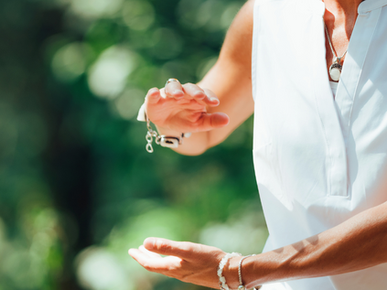 S’ancrer et apaiser le mental  par la pratique du Qi gong et du Tai Chi Chuan