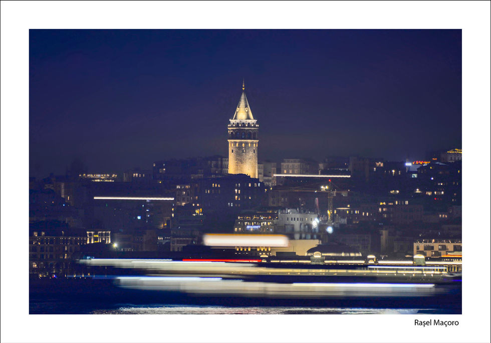 Galata ve gece, uzun pozlama - İstanbul
