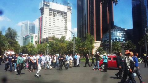 Convocan en redes sociales a marcha de policías y no responden al llamado en la CDMX