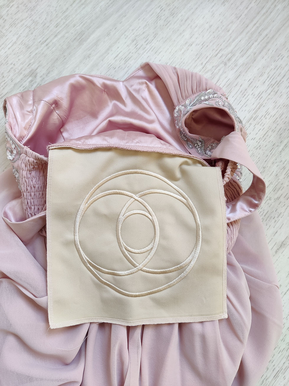 Thumbnail: Pink Ball Gown - Vesica Piscis - Size 10
