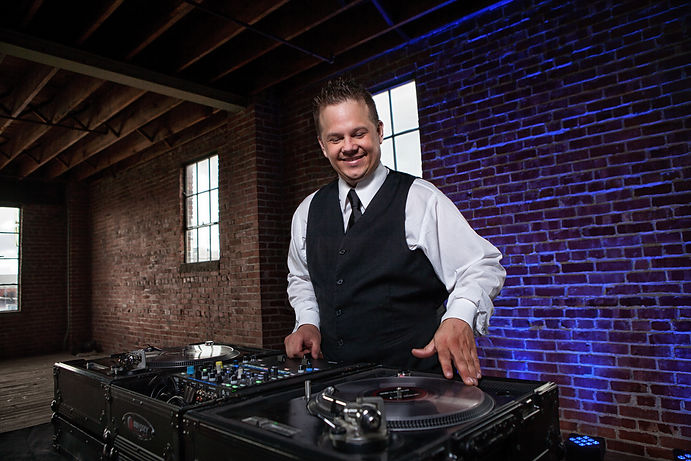 DJ in Erie, Pennsylvania