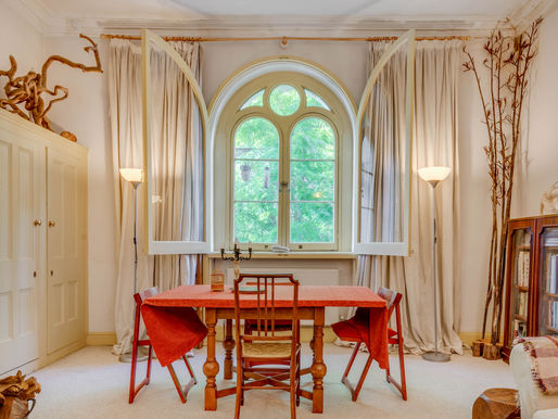 7 Easy Tips for Taking Better Interior Photos with your Smartphone