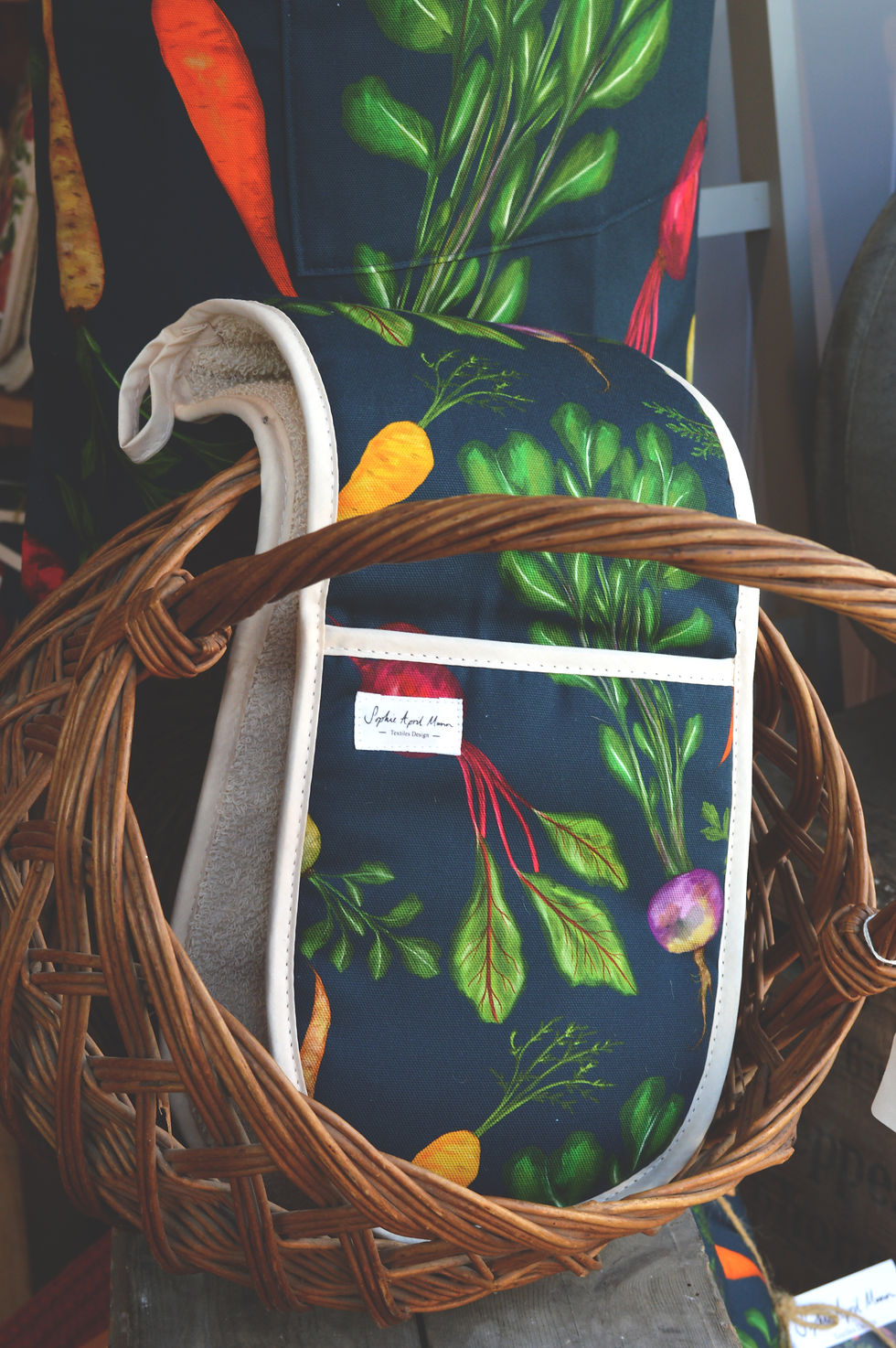 Thumbnail: Root Veg Oven Gloves