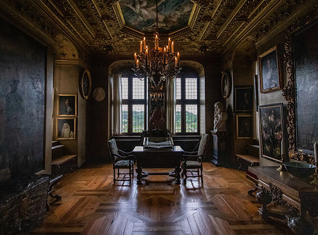 robby-mccullough-ZWGexQLecAI-unsplash.jp