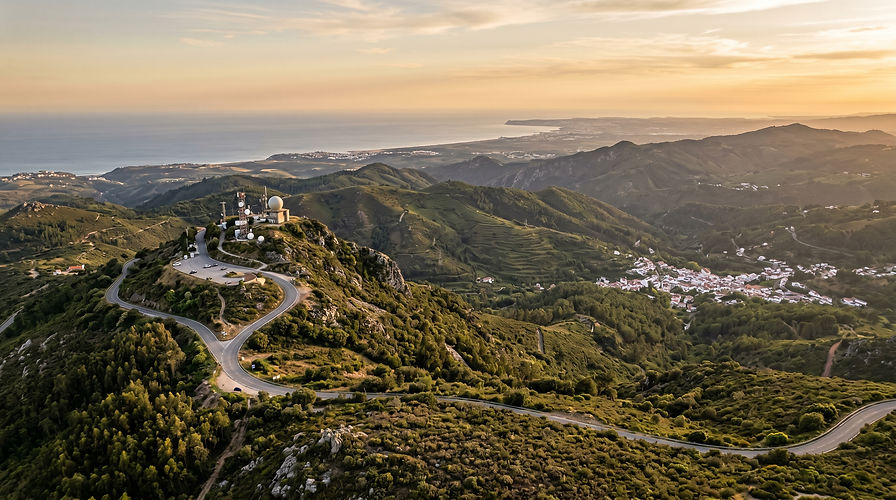 Ultra-realistic_documentary-style_aerial_photography_of_202606101128.jpeg