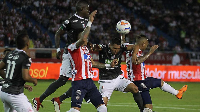Junior estuvo de Carnaval con el Once Caldas