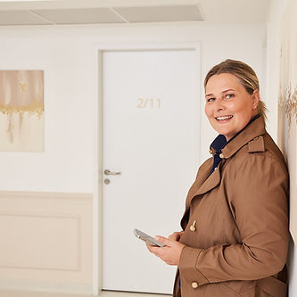 0353Cosmo0294 1_edited.jpg