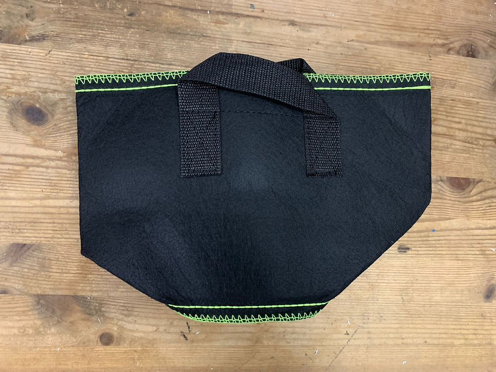 縮圖：SLOBBER BAKERY - 鮮草盆栽 - 種籽