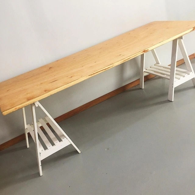 aluguel de mesa cavalete para festa em salvador