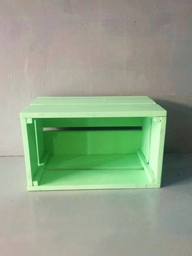 caixote verde para aluguel de festa