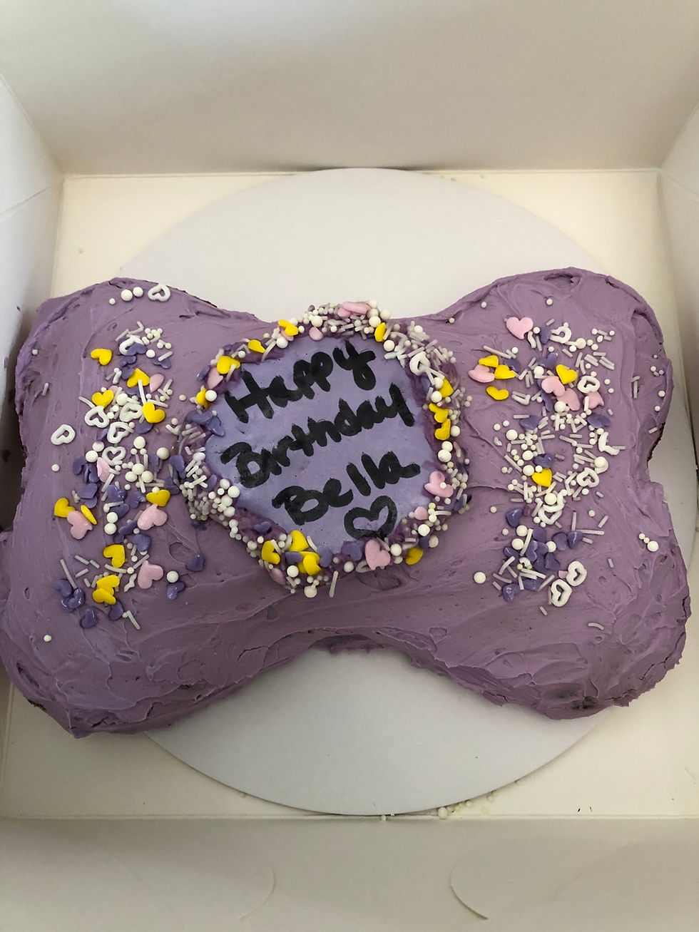 Thumbnail: Celebration cake 