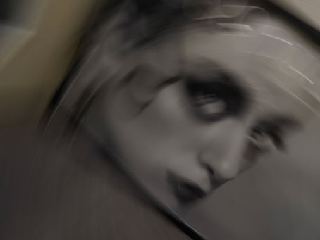 モノクロLOOPER恵比寿