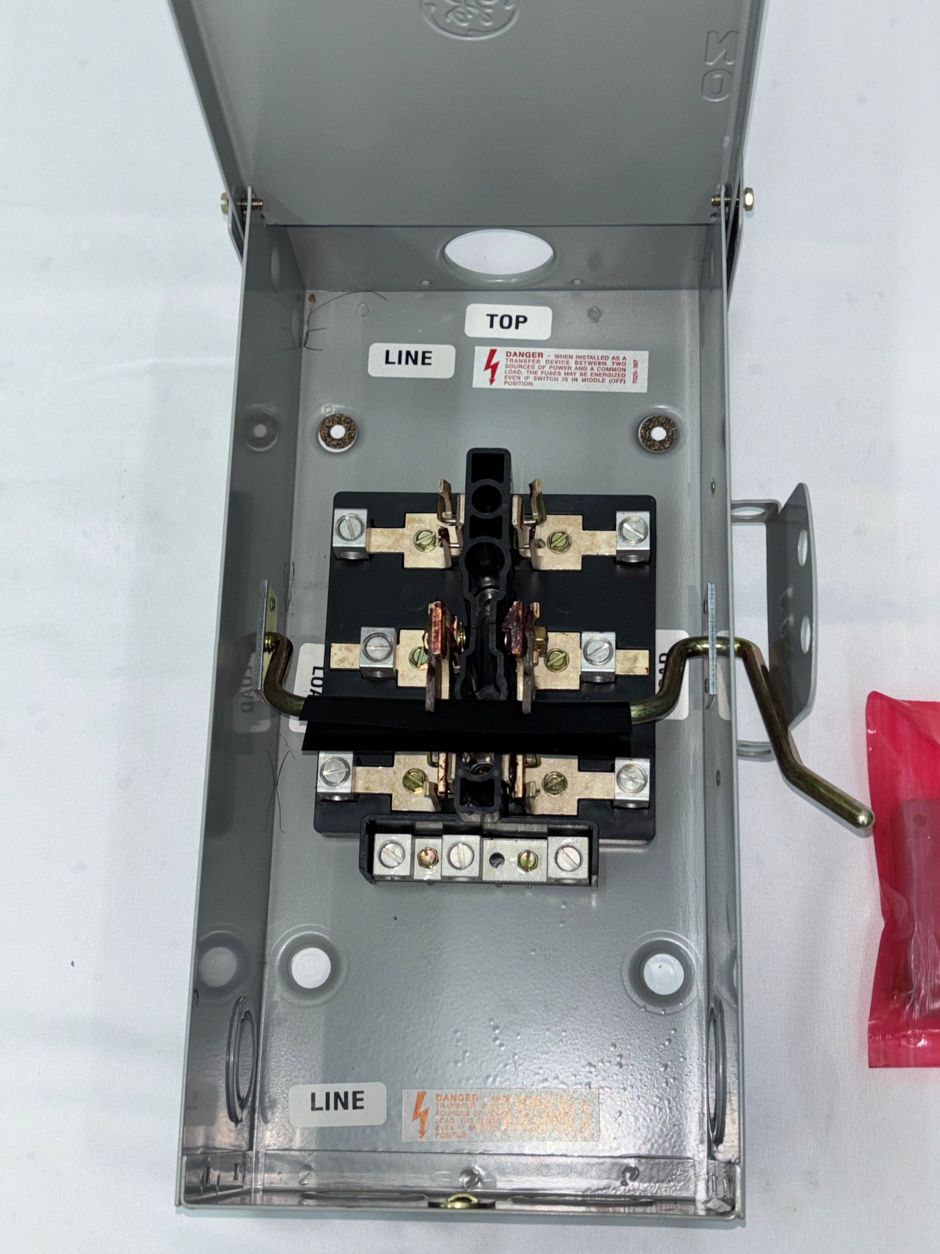 100A Manual Service Entry Switch