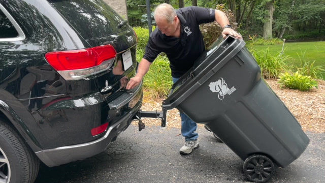 Thumbnail: Double Can Receiver Mounted Hook