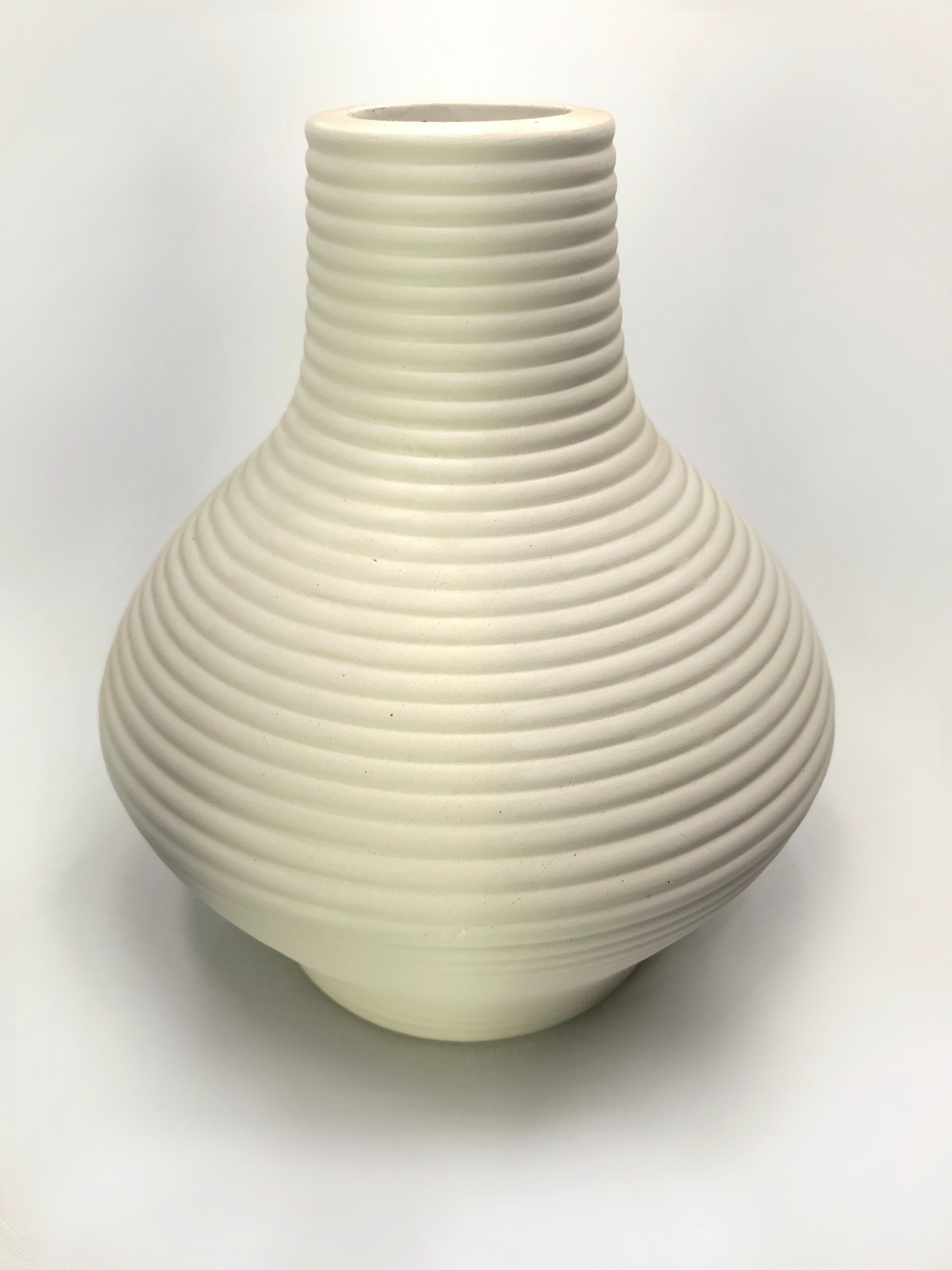 Vāze rievota izliekta