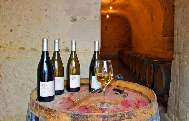 cave bouteilles.JPG