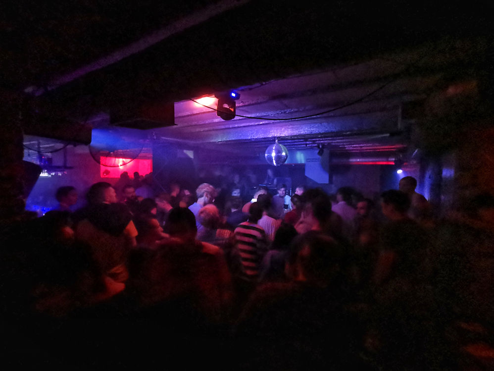 Silver Smoke Music Club Sarajevo with Adnan Jakubovic