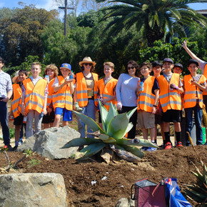Mulch Party at El Viento Pocket Park!