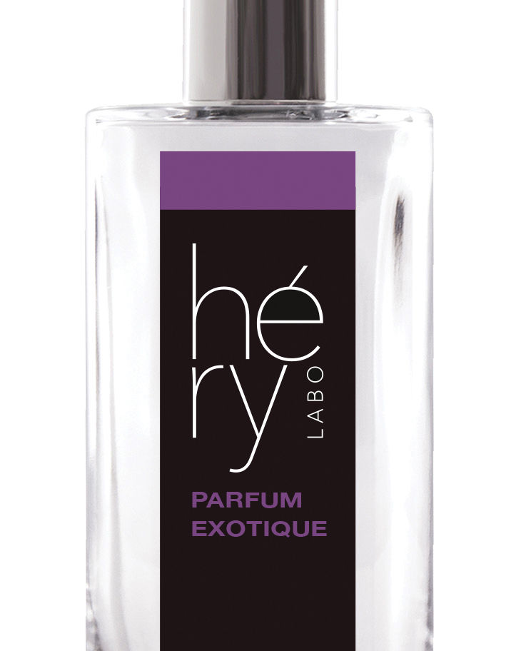 Flacon de parfum Héry Labo, Parfum Exotique avec un fond noir et violet. Flonimaux