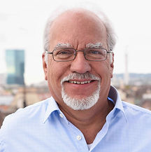 Markus-Hammer_web.jpg