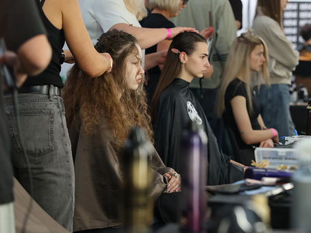 MADOS INFEKCIJA 2025: kai mada susitinka su prabangia plaukų linija – Oribe x Salonshop