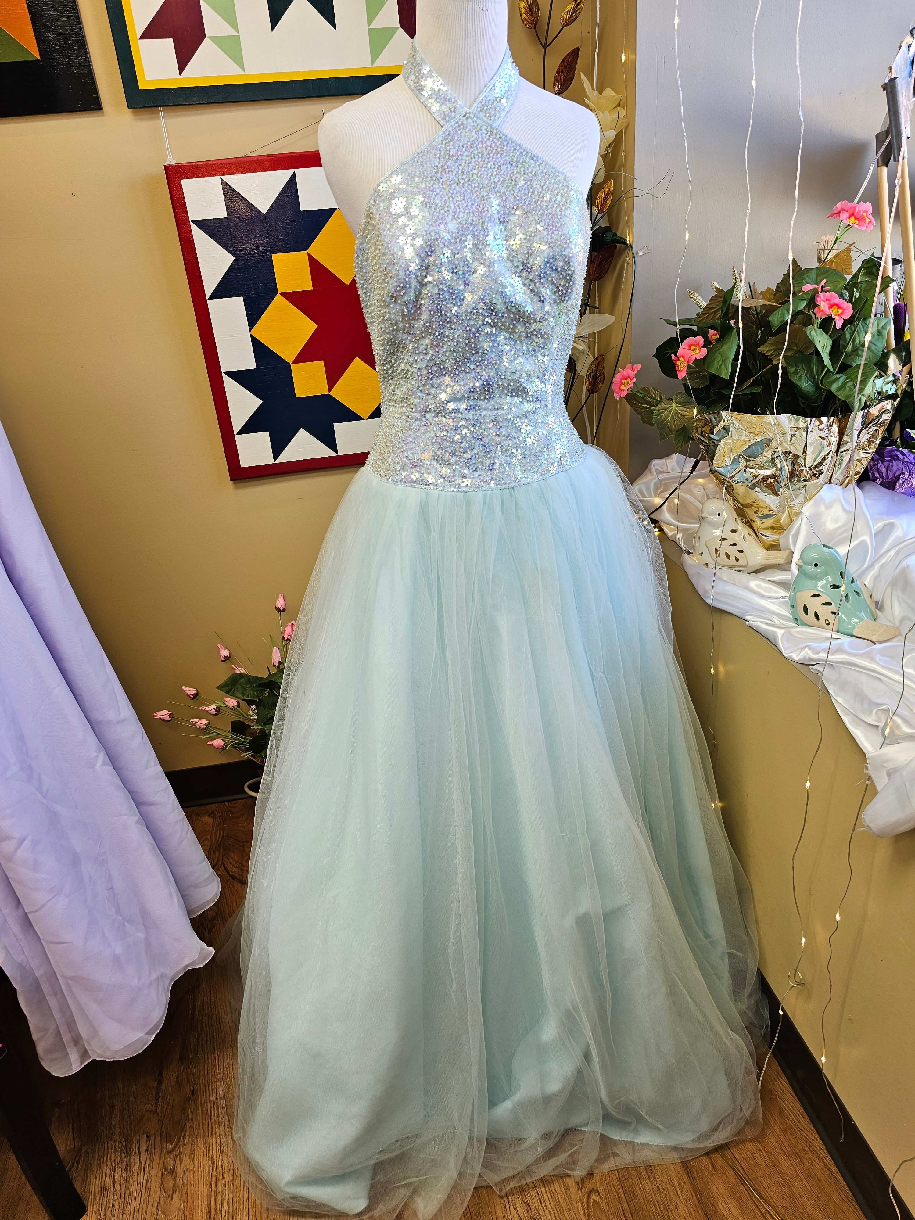 Le Gala by Mon Cheri Size 6