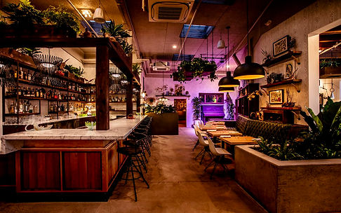 Bar_with_Stage_Light.jpg