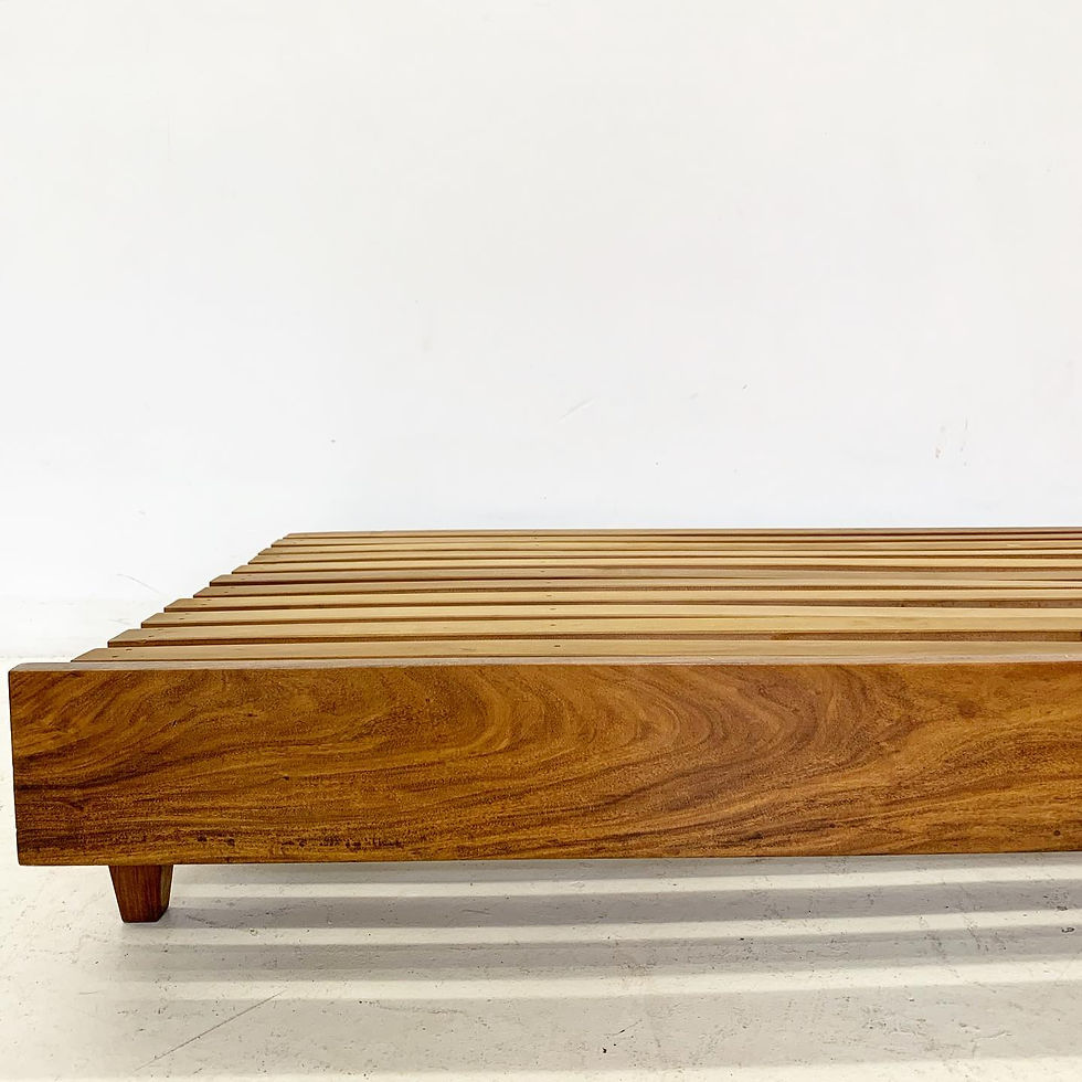 Miniatura: Cama de casal em caviúna maciça, separável em duas camas de solteiro. Década de