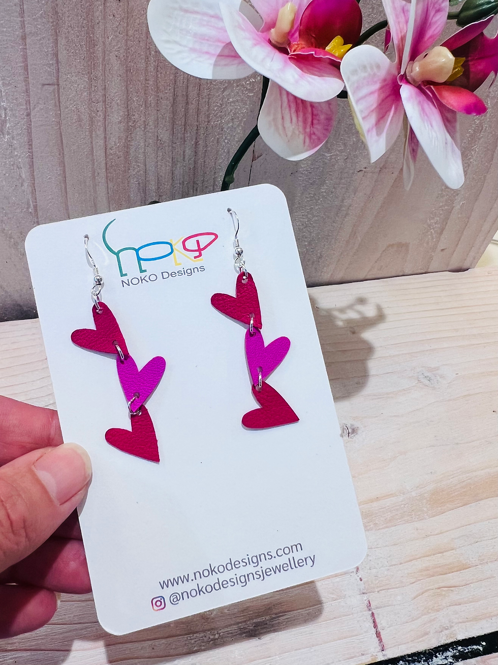 Thumbnail: Triple Pink Hearts