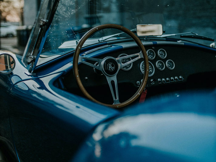 Shelby Cobra 427 dashboard.jpeg