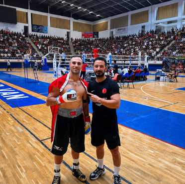 Kenan Güzel Van’da Kazandı: 3. Profesyonel Maçta 3. Nakavt