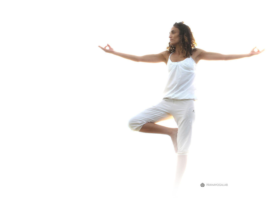Yoga arbol vrkasana