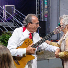 Mauro Harff sempre atencioso com os fãs.