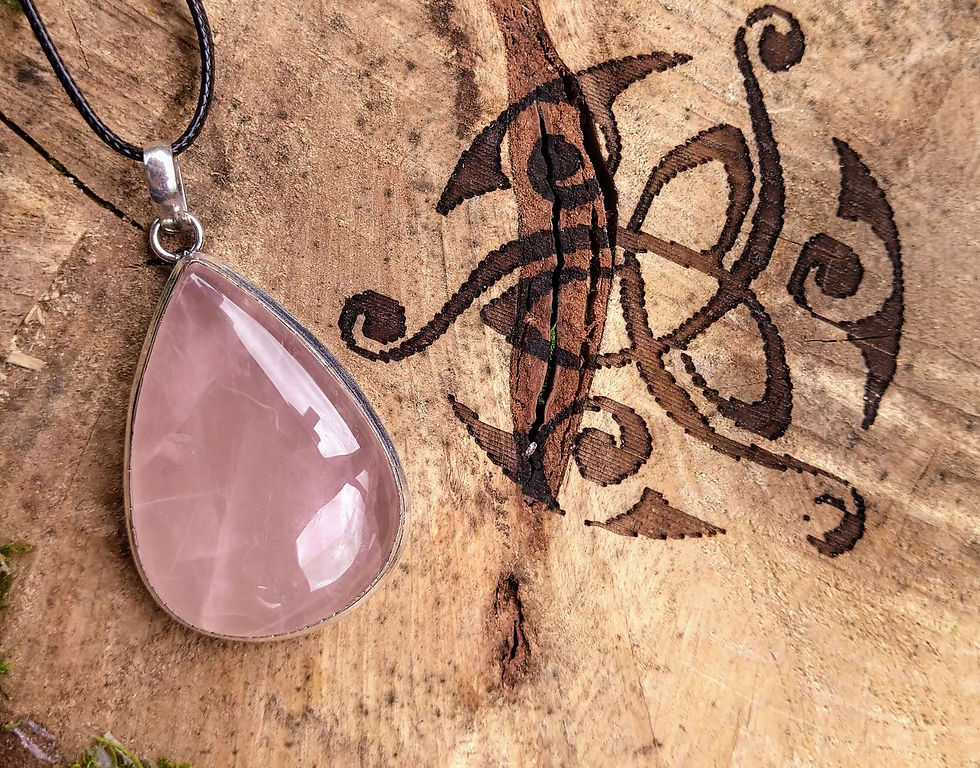 - Pendentif en Quartz Rose -