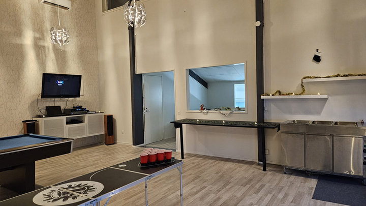 Ohjattu bingo ja visailu ryhmälle Turku — Villa Metsälä