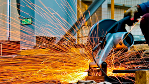 Produção industrial cai pelo quarto mês consecutivo