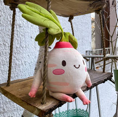 Grünling Rübe plushie is here!