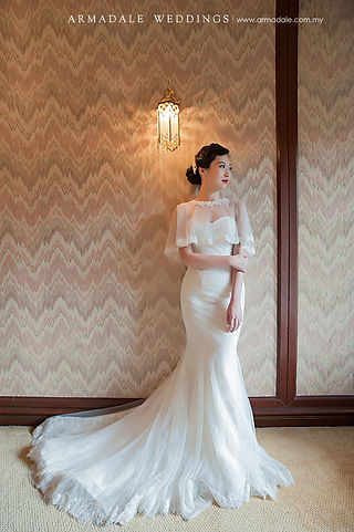 Trumpet white bridal gown
