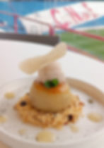 Crumble de manzana con helado de canela