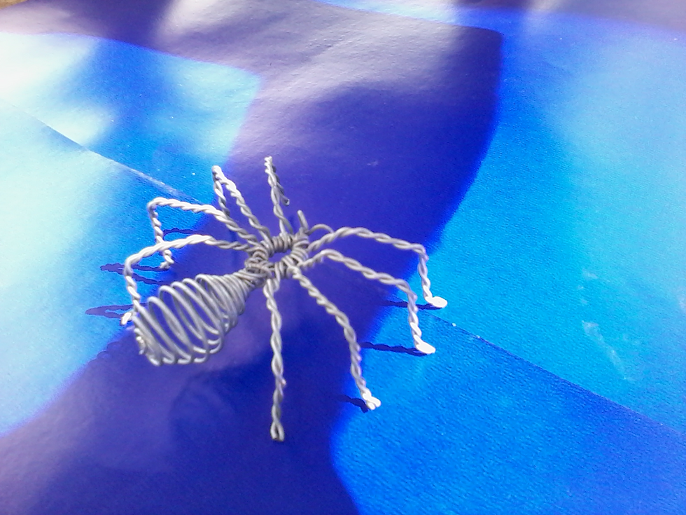 Miniatura: Aranha de arame